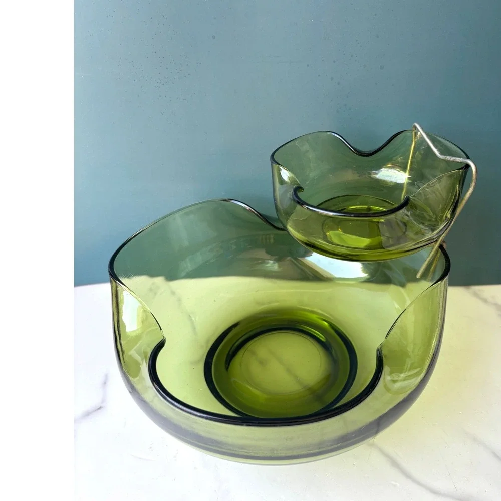 Vtg Anchor Hocking MCM Avocado Green Ruffled Glass Chip Dip Set  2 pc